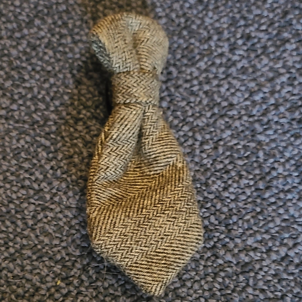 Cat tie
